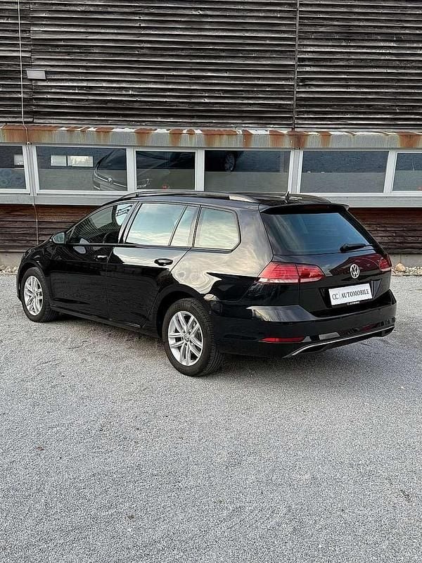 Gebraucht VW Golf VII Comfortline 116 PS (85 kW) 2019 Schwarz Limousine