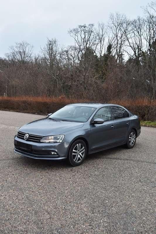 Gebraucht VW Jetta Comfortline 105 PS (77 kW) 2017 Grau Limousine