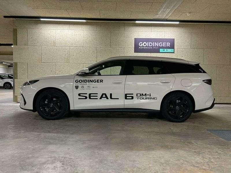 Neu BYD Seal Comfort 98 PS (72 kW) 2025 Beige Kombi