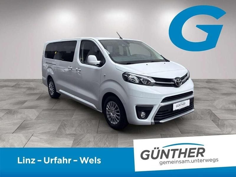 Gebraucht Toyota Proace Verso 144 PS (105 kW) 2023 Weiß Kombi