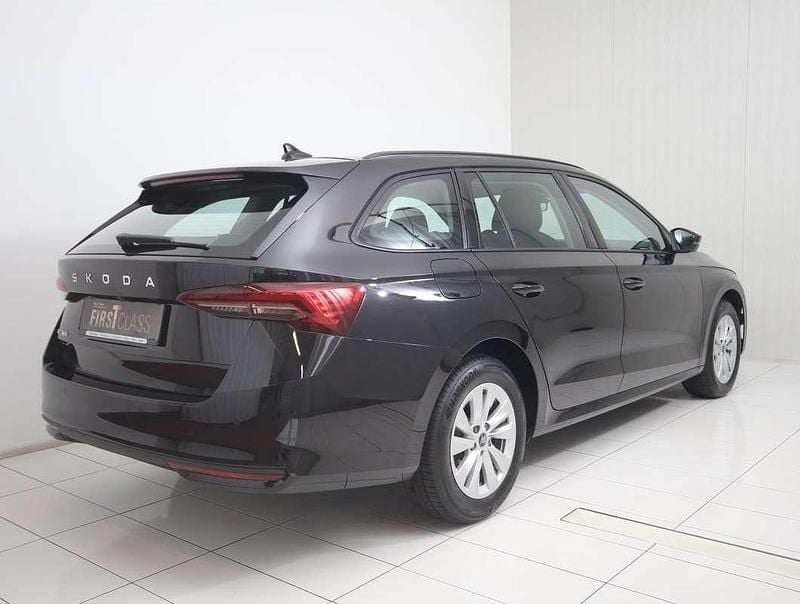 Gebraucht Skoda Octavia Selection 150 PS (110 kW) 2025 Schwarz  metallicperleffektno Kombi