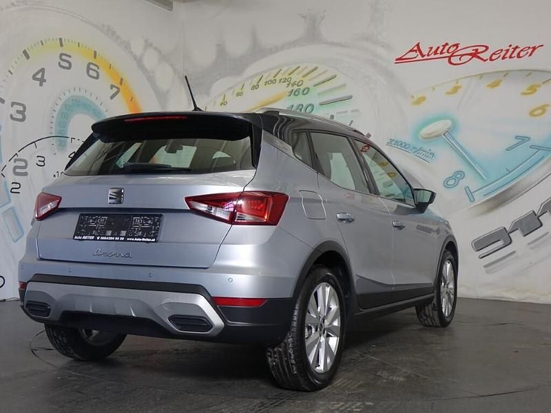 Gebraucht Seat Arona Xperience 110 PS (80 kW) 2024 Urban silber metallic SUV