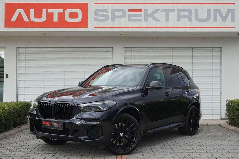 Schwarz Gebraucht 2022 BMW X5 M Shadowline SUV | € 89.990 - Bild 1/4