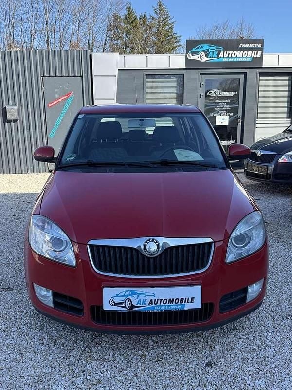 Gebraucht Skoda Fabia Ambiente 69 PS (50 kW) 2007 Rot Kleinwagen