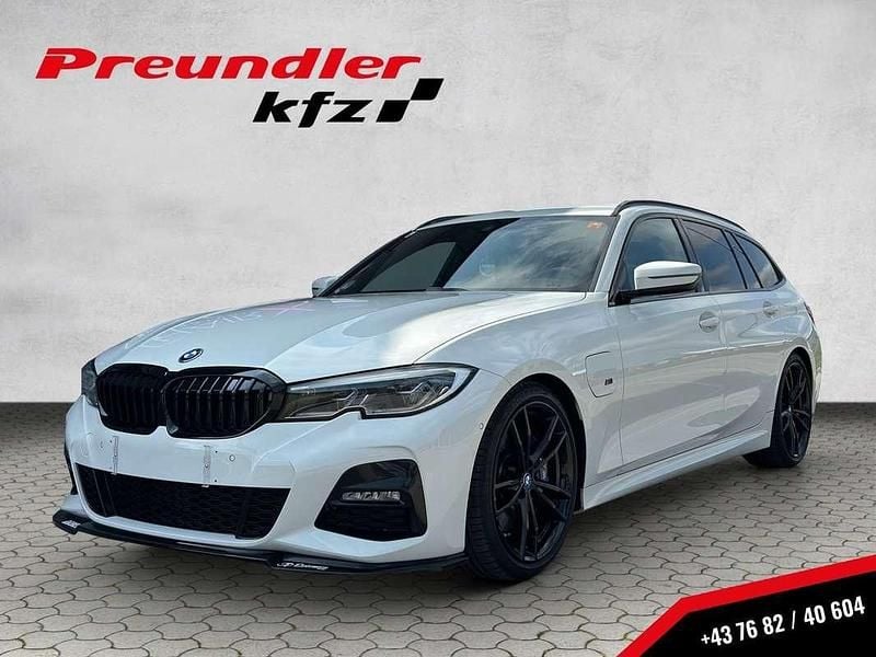 Gebraucht BMW 330e M Sport 292 PS (214 kW) 2021 Weiß Kombi