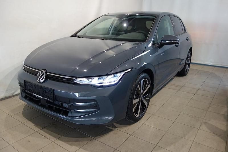 Neu VW Golf VIII 116 PS (85 kW) 2026 Mittelgrau  normal Limousine