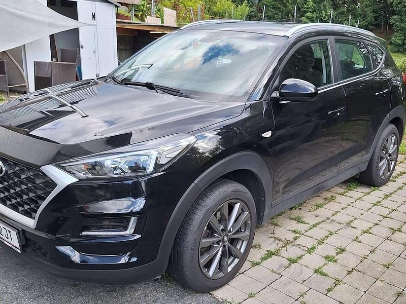Schwarz Gebraucht 2019 Hyundai Tucson SUV | € 14.555 (Fairer Preis) - Bild 1/4