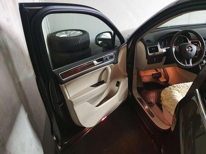 Gebraucht VW Touareg 340 PS (250 kW) 2011 Braun SUV