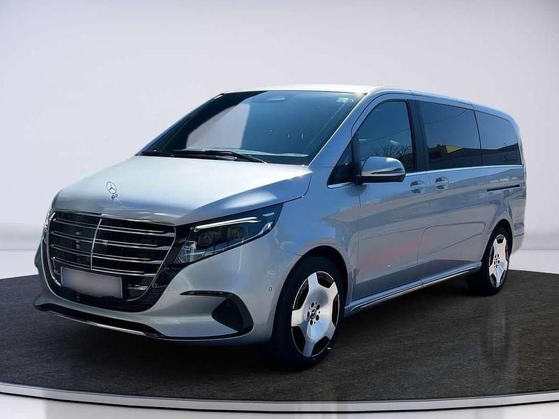Gebraucht Mercedes V300 Exclusive 237 PS (174 kW) 2025 Silber Van / Kleinbus