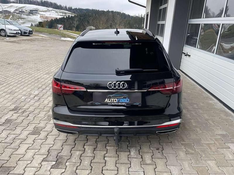 Gebraucht Audi A4 S-Line 163 PS (119 kW) 2022 Schwarz Kombi