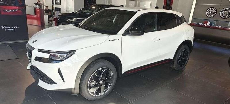 Neu Alfa Romeo Junior Edizione Speciale 114 kW (156 PS) 2025 Weiß SUV