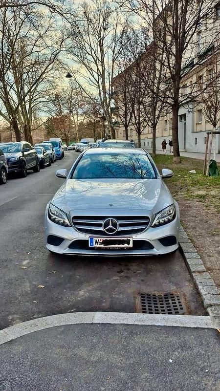 Gebraucht Mercedes C220 194 PS (142 kW) 2018 Limousine