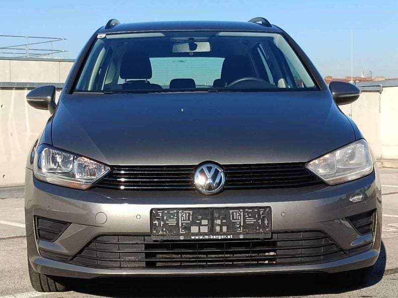 Gebraucht VW Golf VII Trendline 110 PS (80 kW) 2014 Grau Limousine