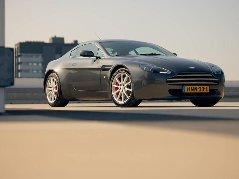 Grau Gebraucht 2007 Aston Martin Vantage Coupé | € 47.950 - Bild 1/4