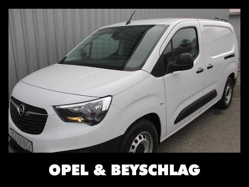 Gebraucht Opel Combo-e Life XL 100 kW (136 PS) 2023 Schnee weiß Kombi