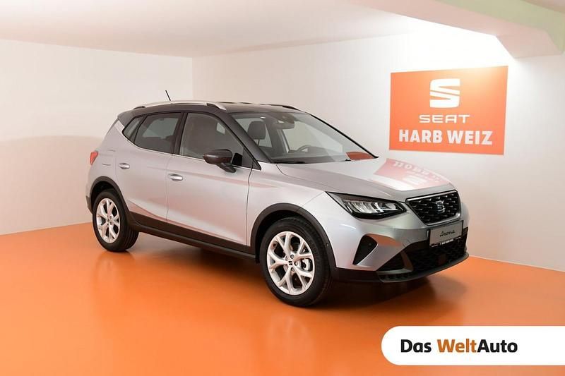 Silber metallic Gebraucht 2024 Seat Arona FR SUV | € 22.880 (Teuer) - Bild 1/4