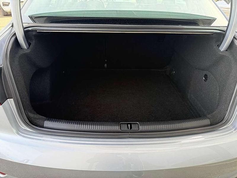 Gebraucht Audi A3 150 PS (110 kW) 2020 Silber Limousine