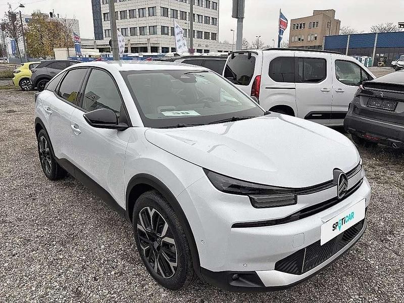 Neu Citroën C4 136 PS (100 kW) 2025 Weiß Limousine