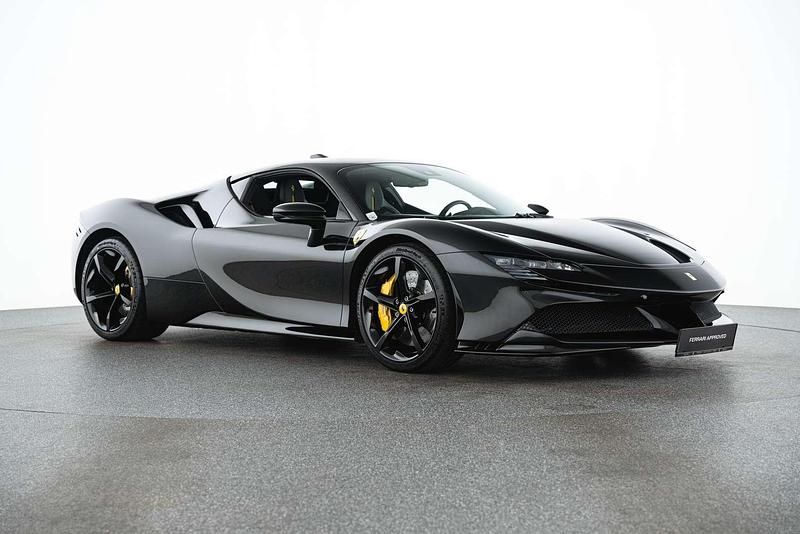 Gebraucht Ferrari SF90 780 PS (573 kW) 2022 Schwarz Coupé