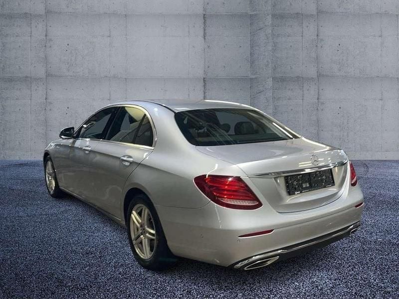 Gebraucht Mercedes E200 184 PS (135 kW) 2018 Silber Limousine