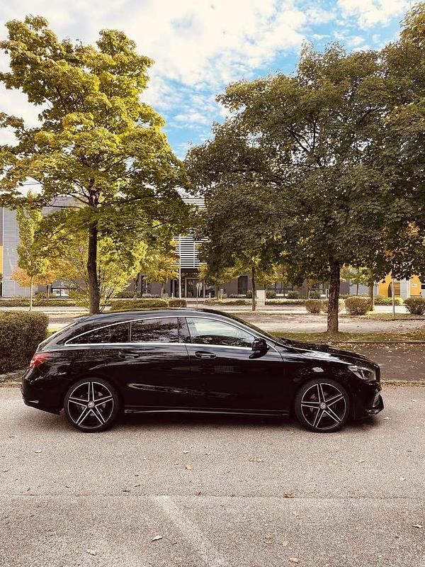 Gebraucht Mercedes CLA200 AMG line 136 PS (100 kW) 2017 Kombi