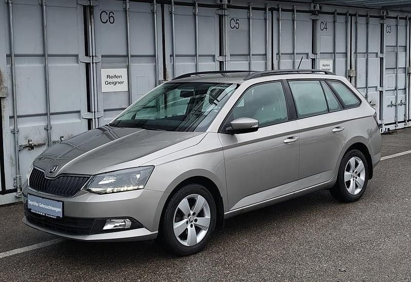 Gebraucht Skoda Fabia Ambition 95 PS (69 kW) 2018 Hellbraun  metallic Kombi