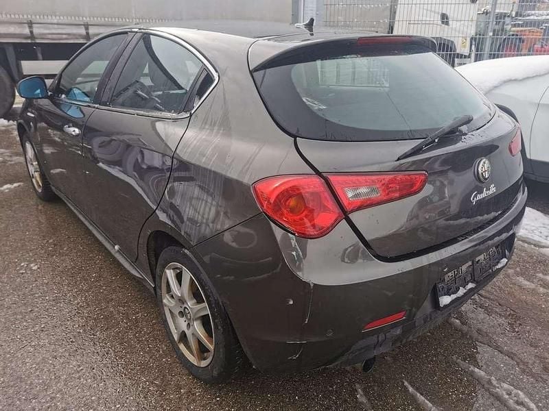 Gebraucht Alfa Romeo Giulietta Turismo 120 PS (88 kW) 2011 Grau Kleinwagen
