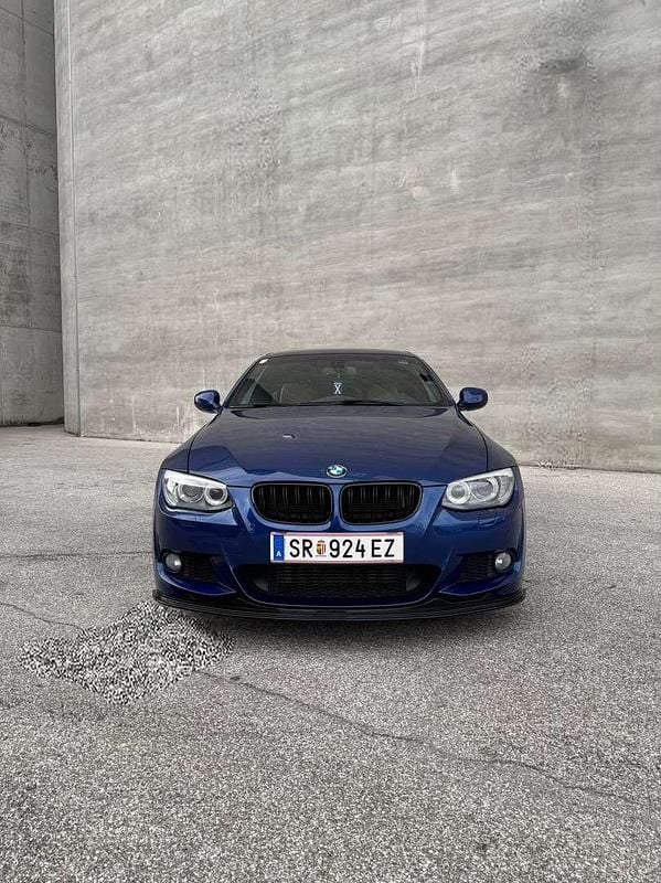 Blau Gebraucht 2010 BMW 335 Cabriolet M Performance Cabrio | € 27.800 (Fairer Preis) - Bild 1/4