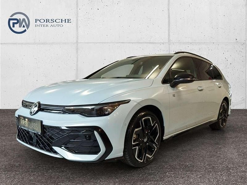 Gebraucht VW Golf VIII Sport 150 PS (110 kW) 2025 Hellblau  metallic Kombi