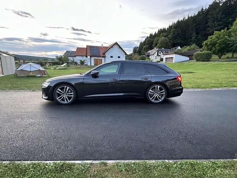 Schwarz Gebraucht 2019 Audi A6 S-Line Kombi | € 33.900 (Teuer) - Bild 1/4
