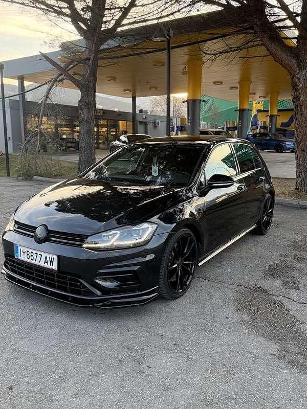 Gebraucht VW Golf VII R 300 PS (220 kW) 2019 Schwarz Kleinwagen