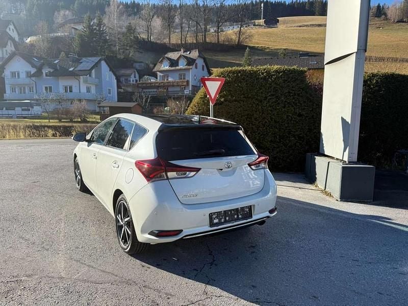 Gebraucht Toyota Auris Style 116 PS (85 kW) 2018 Weiß Kleinwagen