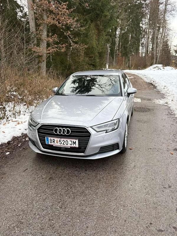 Gebraucht Audi A3 116 PS (85 kW) 2018 Silber Limousine