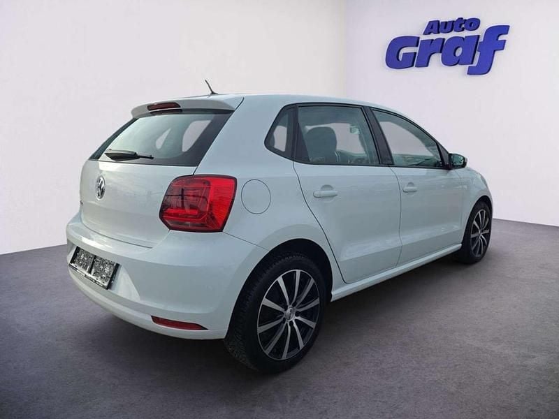 Gebraucht VW Polo 60 PS (44 kW) 2017 Weiß Limousine