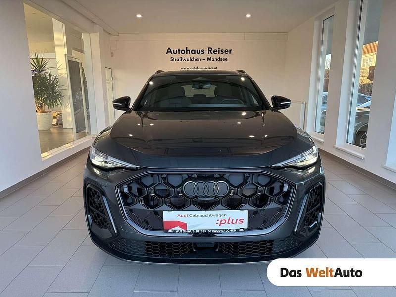 Mittelgrau metallicperleffekt Gebraucht 2025 Audi Q5 Ambiente SUV | € 73.880 - Bild 1/4