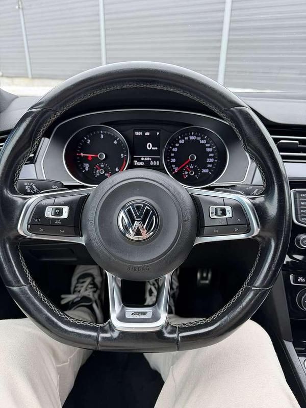 Gebraucht VW Passat Comfortline 120 PS (88 kW) 2016 Limousine