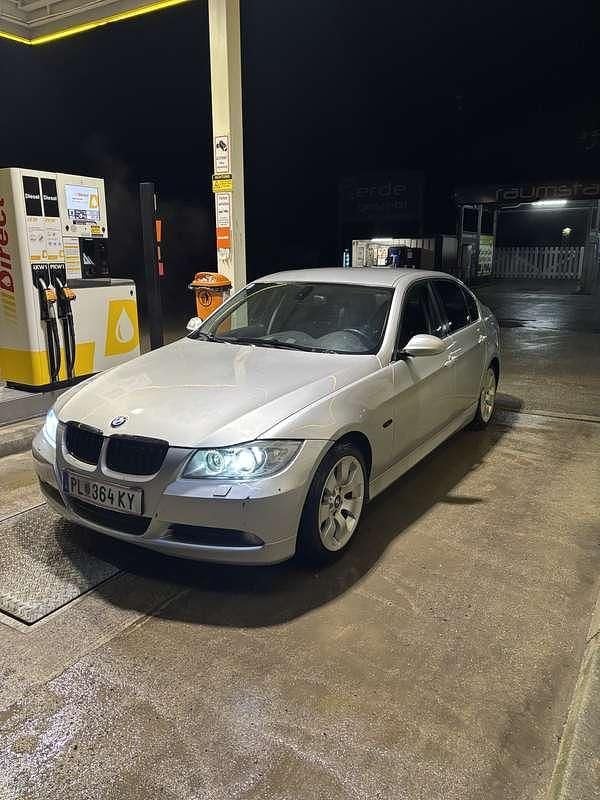 Gebraucht BMW 325 218 PS (160 kW) 2005 Limousine