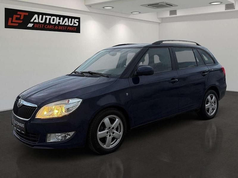 Blau Gebraucht 2013 Skoda Fabia Ambition Kombi | € 5.440 (Guter Preis) - Bild 1/4