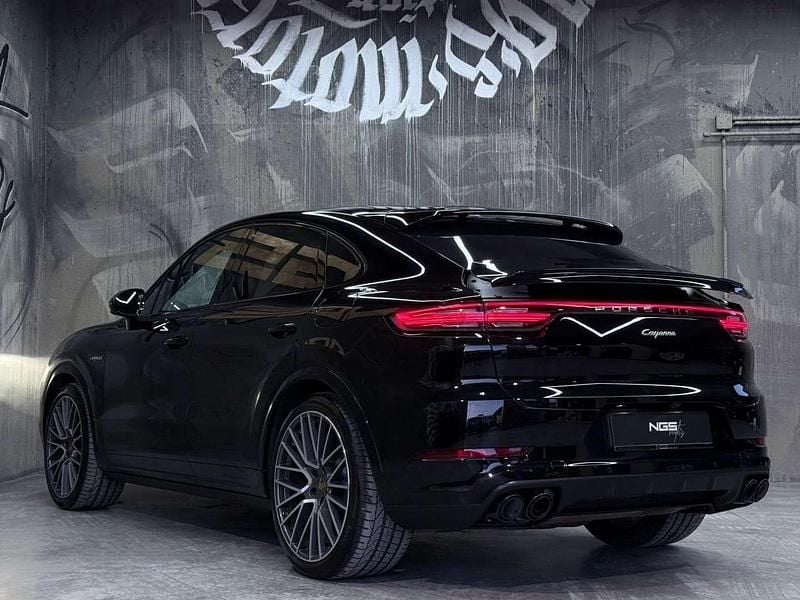 Gebraucht Porsche Cayenne Coupe Sport 462 PS (339 kW) 2022 Schwarz Coupé