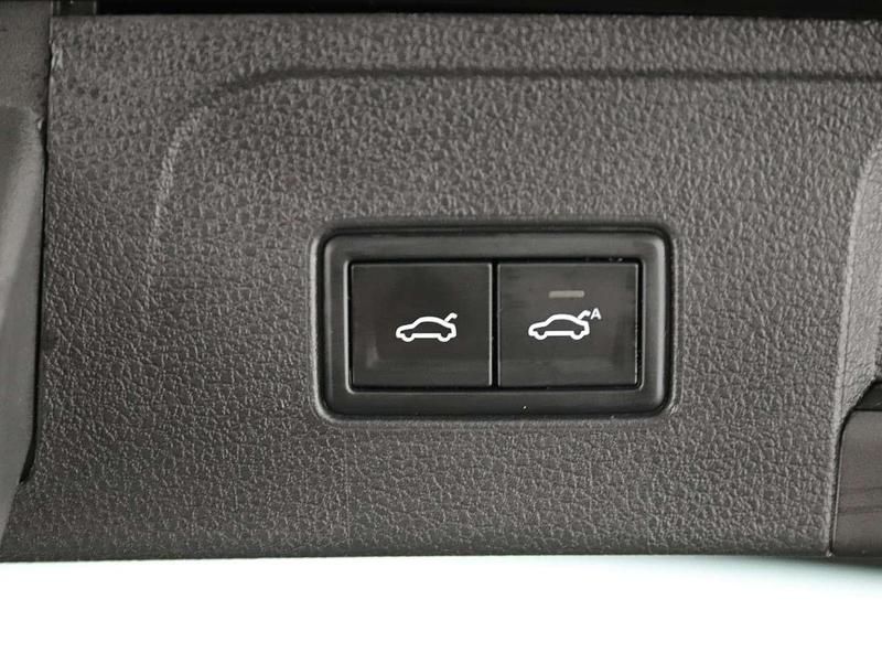 Gebraucht VW Passat 190 PS (139 kW) 2019 Schwarz  metallic Kombi