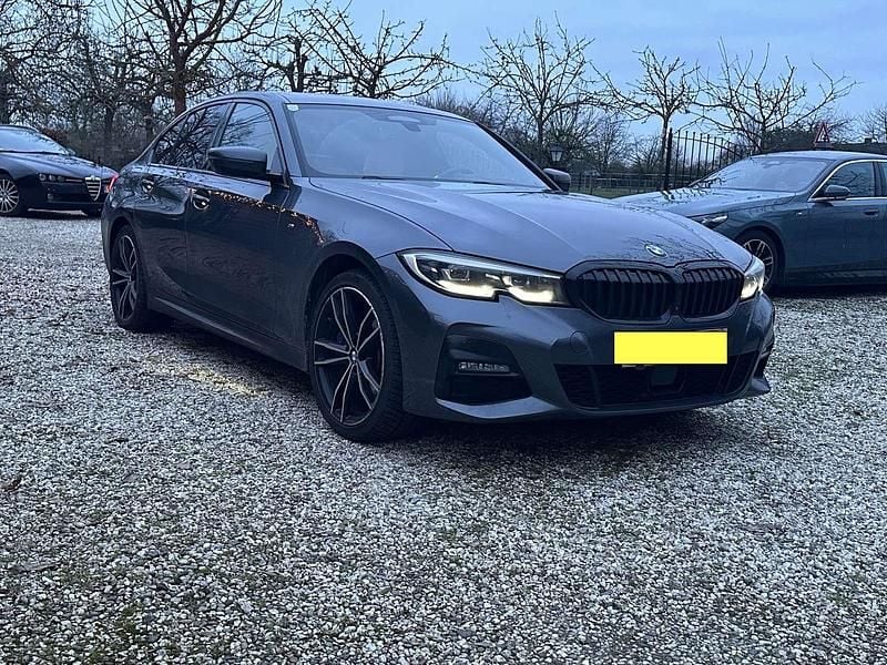 Gebraucht BMW 330e M Sport 184 PS (135 kW) 2021 Grau Limousine