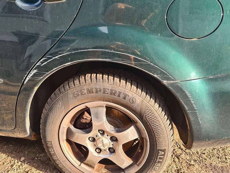 Gebraucht Mazda 6 Inclusive 120 PS (88 kW) 2003 Grün Limousine