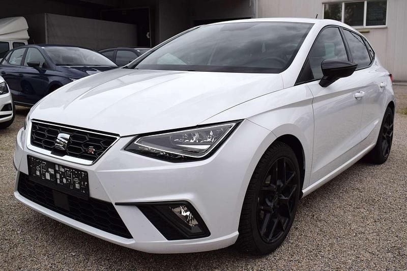 Weiß Gebraucht 2020 Seat Ibiza FR Limousine | € 11.900 (Guter Preis) - Bild 1/4