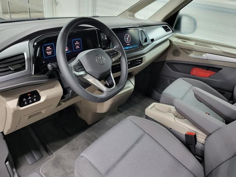 Gebraucht VW Multivan Business 150 PS (110 kW) 2025 Mittelgrau  metallic Van