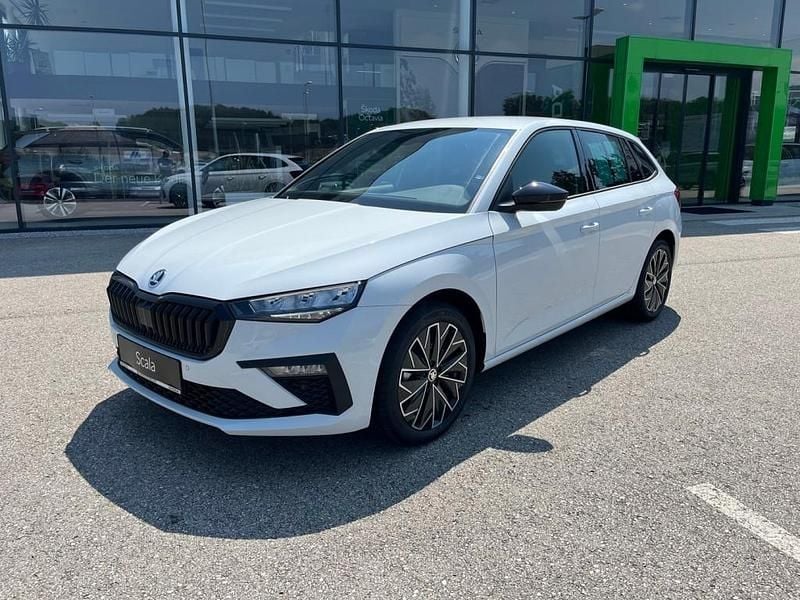 Weiss metallic Gebraucht 2024 Skoda Scala Selection Kleinwagen | € 23.880 (Fairer Preis) - Bild 1/4