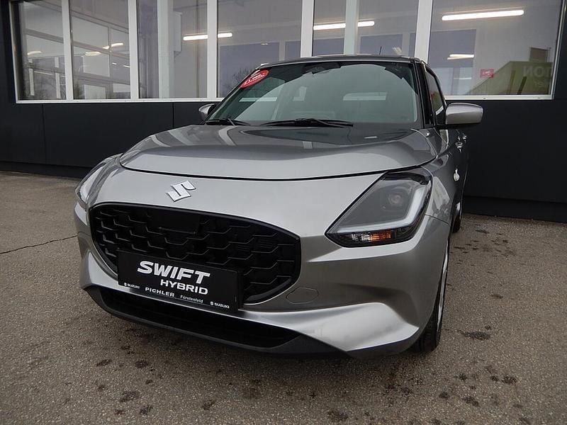 Neu Suzuki Swift 83 PS (61 kW) 2025 Silber Kleinwagen