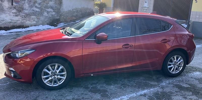 Gebraucht Mazda 3 Inclusive 150 PS (110 kW) 2015 Rot Limousine