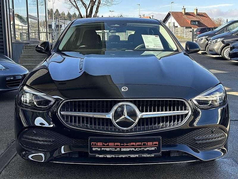 Gebraucht Mercedes C180 Avantgarde 170 PS (125 kW) 2023 Schwarz Limousine
