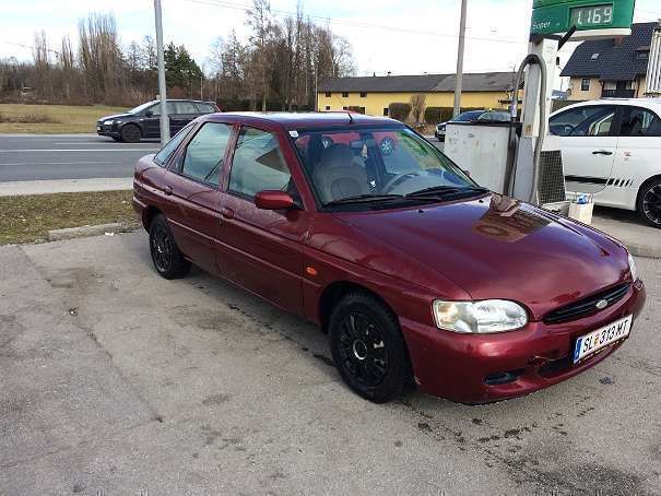 Verkauft Ford Escort 1.8 TD Ghia Limou., gebraucht 1996, 98.923 km in