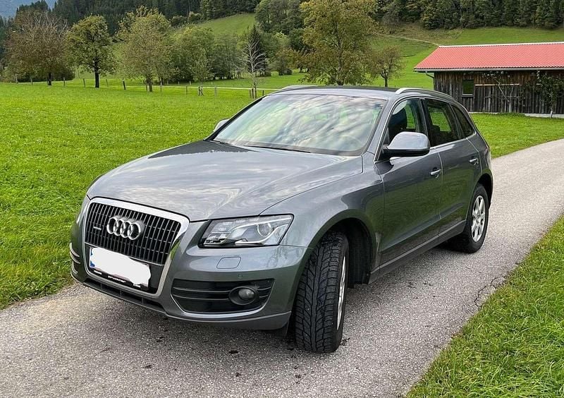 Grau Gebraucht 2012 Audi Q5 SUV | € 11.500 (Guter Preis) - Bild 1/4